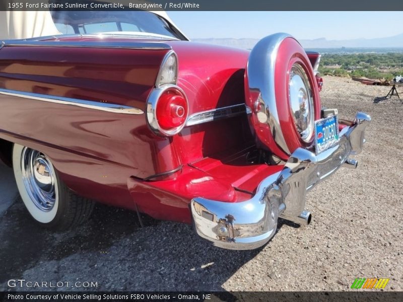 Brandywine / Red/White 1955 Ford Fairlane Sunliner Convertible