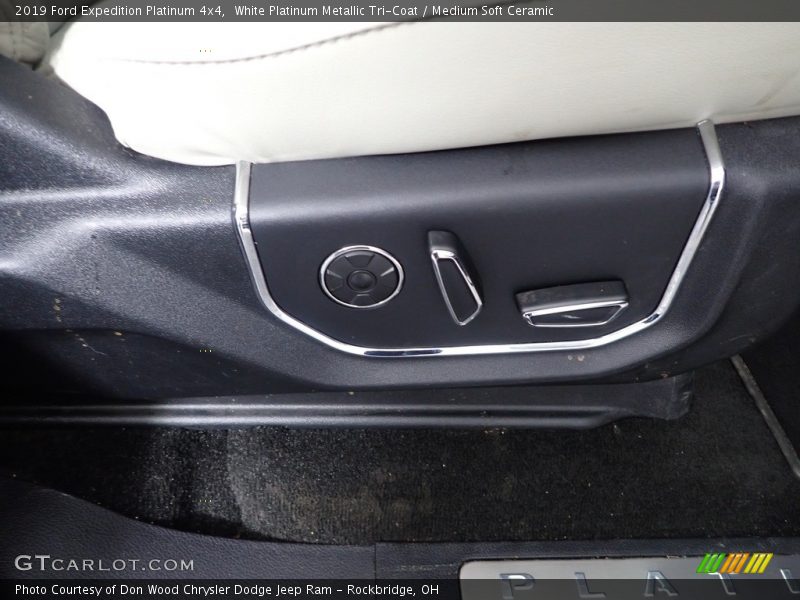 White Platinum Metallic Tri-Coat / Medium Soft Ceramic 2019 Ford Expedition Platinum 4x4