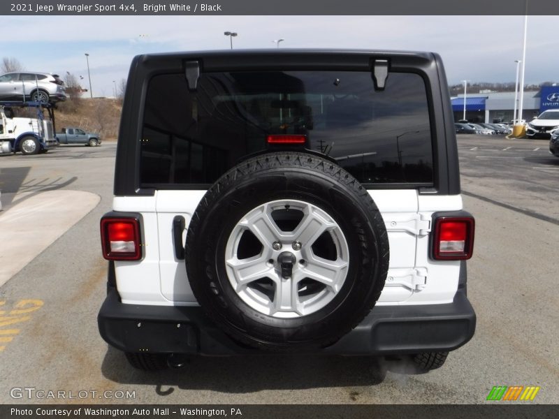 Bright White / Black 2021 Jeep Wrangler Sport 4x4