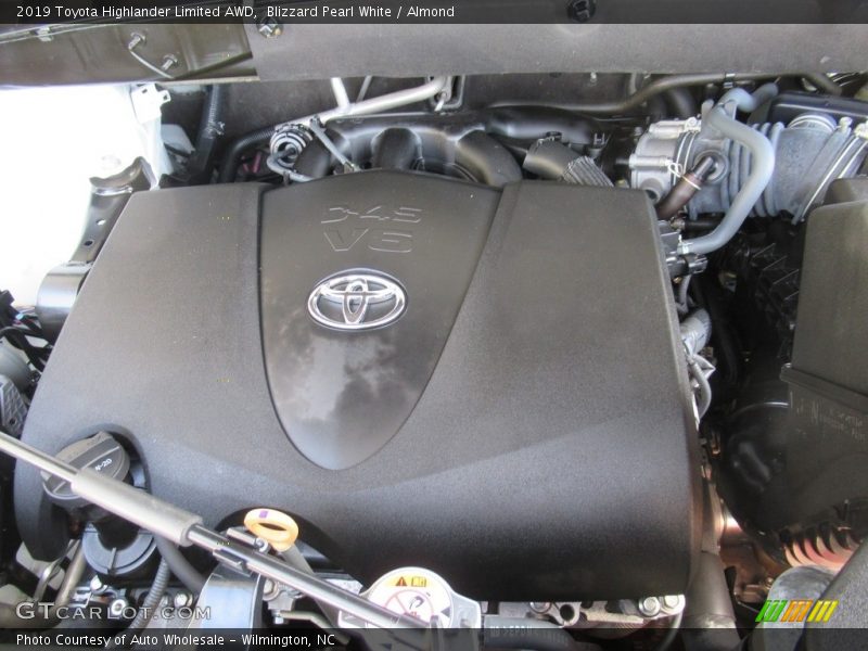 Blizzard Pearl White / Almond 2019 Toyota Highlander Limited AWD