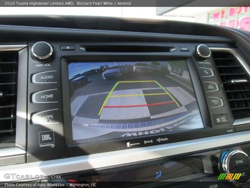 Blizzard Pearl White / Almond 2019 Toyota Highlander Limited AWD