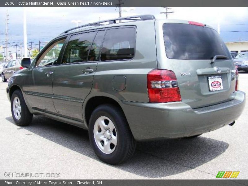 Oasis Green Pearl / Ivory Beige 2006 Toyota Highlander I4