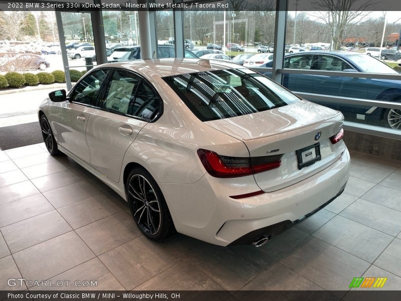 Mineral White Metallic / Tacora Red 2022 BMW 3 Series 330i xDrive Sedan