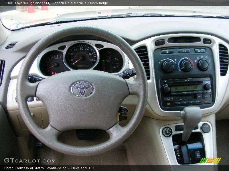 Sonora Gold Metallic / Ivory Beige 2006 Toyota Highlander I4