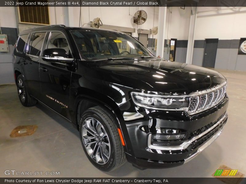 Diamond Black Crystal Pearl / Global Black 2022 Jeep Grand Wagoneer Series III 4x4