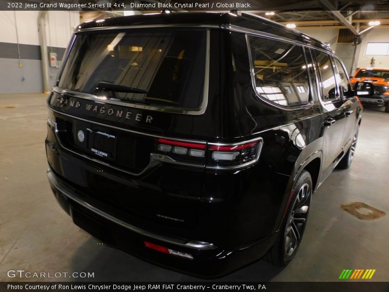 Diamond Black Crystal Pearl / Global Black 2022 Jeep Grand Wagoneer Series III 4x4