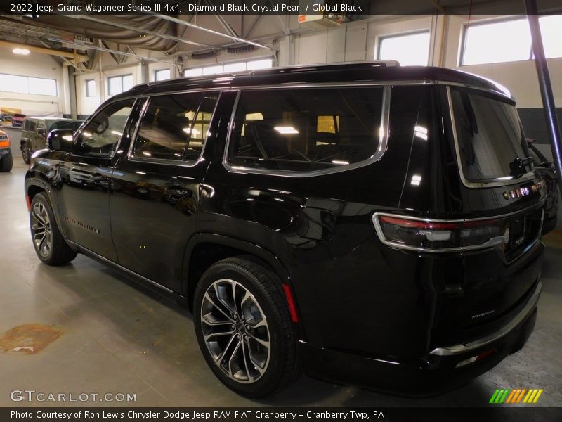 Diamond Black Crystal Pearl / Global Black 2022 Jeep Grand Wagoneer Series III 4x4