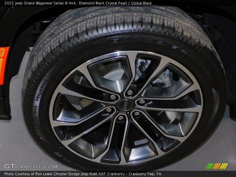  2022 Grand Wagoneer Series III 4x4 Wheel