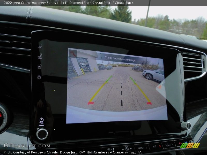 Diamond Black Crystal Pearl / Global Black 2022 Jeep Grand Wagoneer Series III 4x4