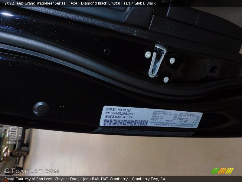Diamond Black Crystal Pearl / Global Black 2022 Jeep Grand Wagoneer Series III 4x4