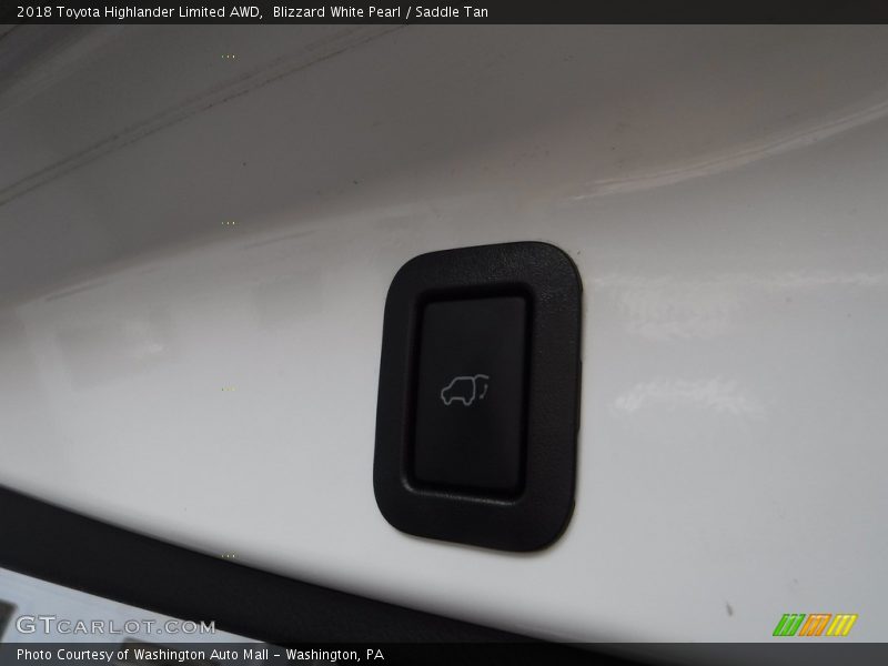Blizzard White Pearl / Saddle Tan 2018 Toyota Highlander Limited AWD