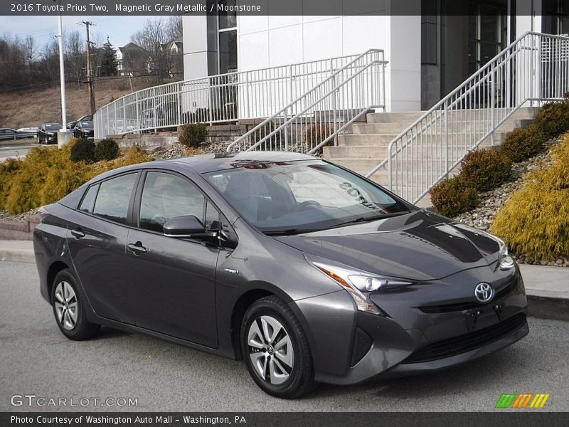 Magnetic Gray Metallic / Moonstone 2016 Toyota Prius Two