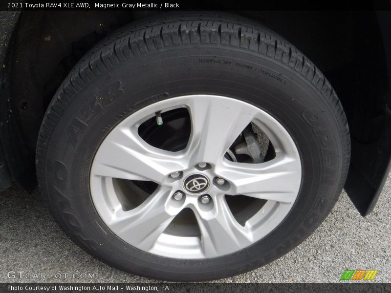 Magnetic Gray Metallic / Black 2021 Toyota RAV4 XLE AWD