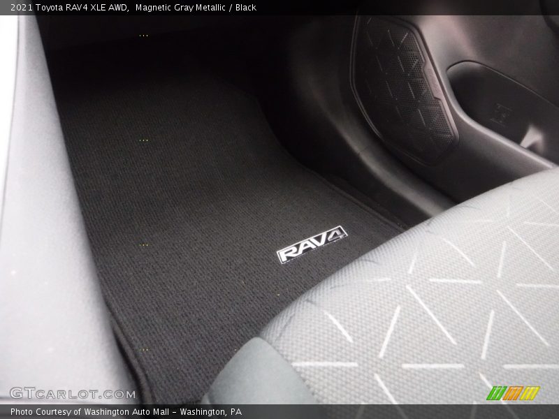 Magnetic Gray Metallic / Black 2021 Toyota RAV4 XLE AWD