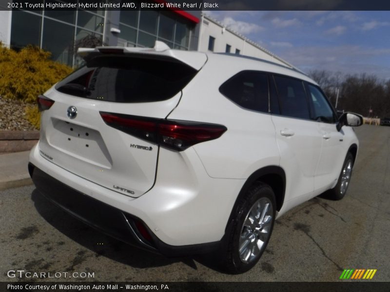 Blizzard White Pearl / Black 2021 Toyota Highlander Hybrid Limited AWD
