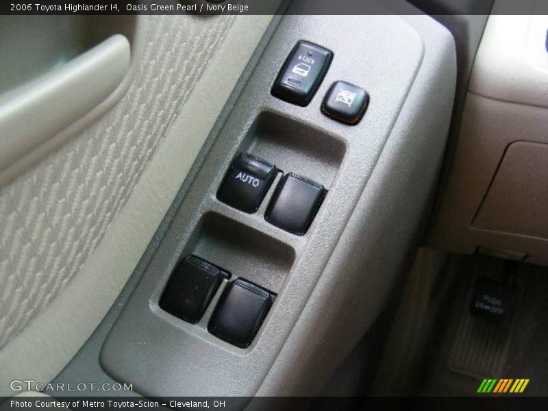 Oasis Green Pearl / Ivory Beige 2006 Toyota Highlander I4