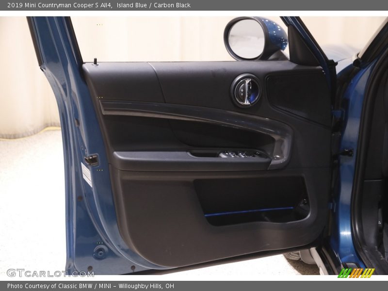 Island Blue / Carbon Black 2019 Mini Countryman Cooper S All4