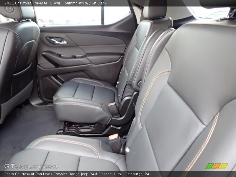 Summit White / Jet Black 2021 Chevrolet Traverse RS AWD