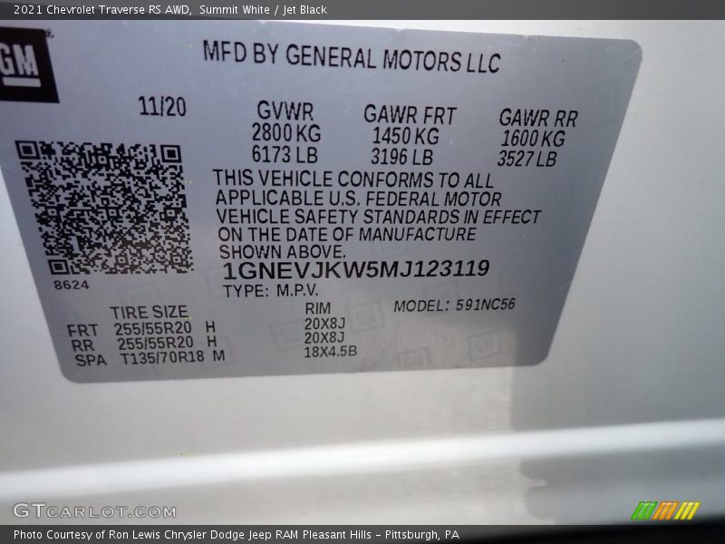 Summit White / Jet Black 2021 Chevrolet Traverse RS AWD