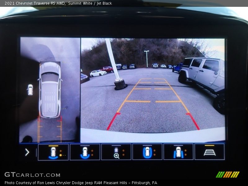Summit White / Jet Black 2021 Chevrolet Traverse RS AWD
