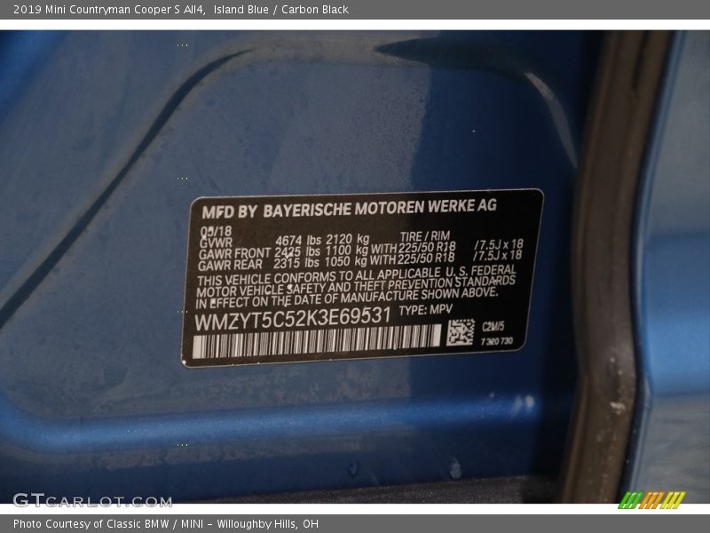 Island Blue / Carbon Black 2019 Mini Countryman Cooper S All4