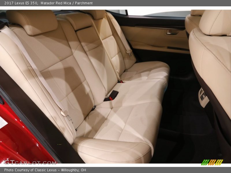 Matador Red Mica / Parchment 2017 Lexus ES 350