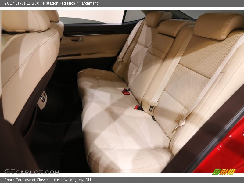 Matador Red Mica / Parchment 2017 Lexus ES 350