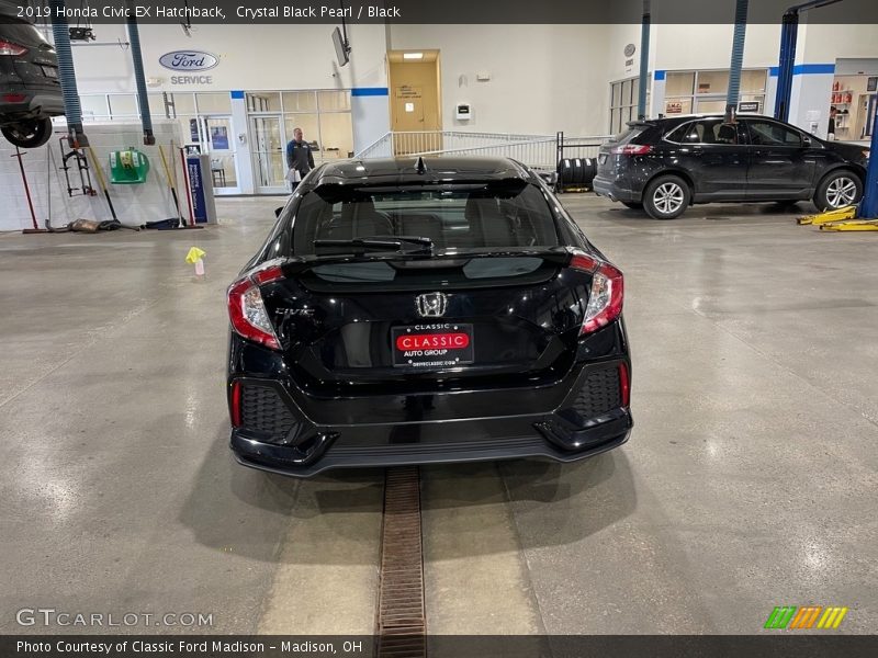 Crystal Black Pearl / Black 2019 Honda Civic EX Hatchback