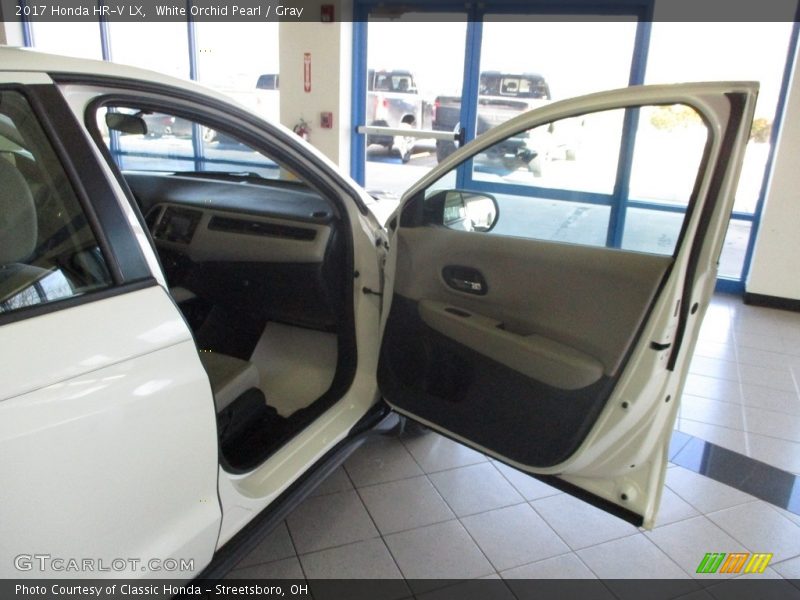 White Orchid Pearl / Gray 2017 Honda HR-V LX