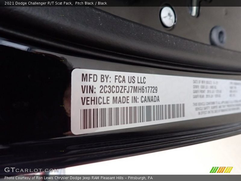 Pitch Black / Black 2021 Dodge Challenger R/T Scat Pack