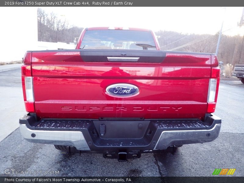 Ruby Red / Earth Gray 2019 Ford F250 Super Duty XLT Crew Cab 4x4