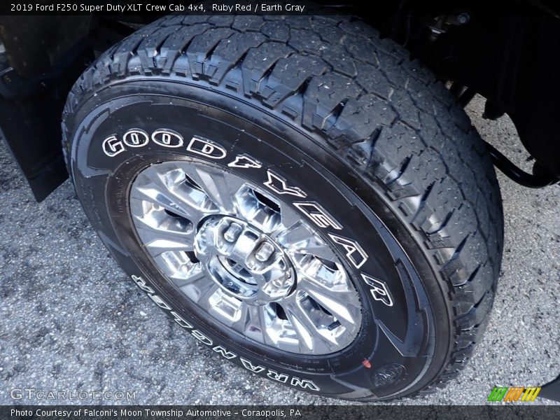 Ruby Red / Earth Gray 2019 Ford F250 Super Duty XLT Crew Cab 4x4
