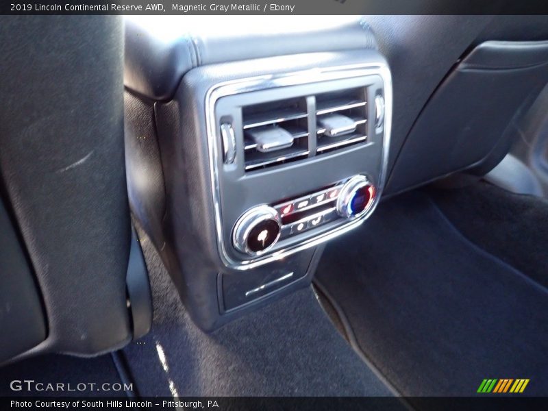 Magnetic Gray Metallic / Ebony 2019 Lincoln Continental Reserve AWD