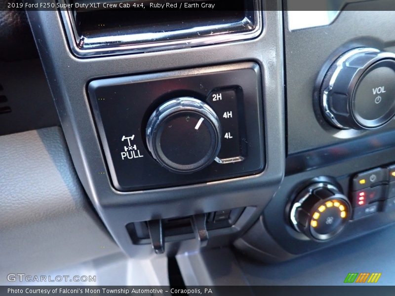 Ruby Red / Earth Gray 2019 Ford F250 Super Duty XLT Crew Cab 4x4