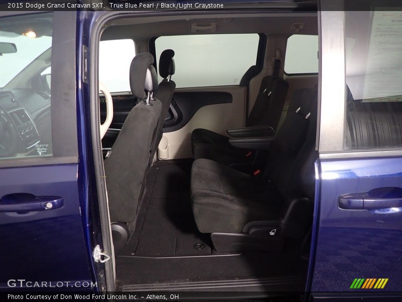 True Blue Pearl / Black/Light Graystone 2015 Dodge Grand Caravan SXT