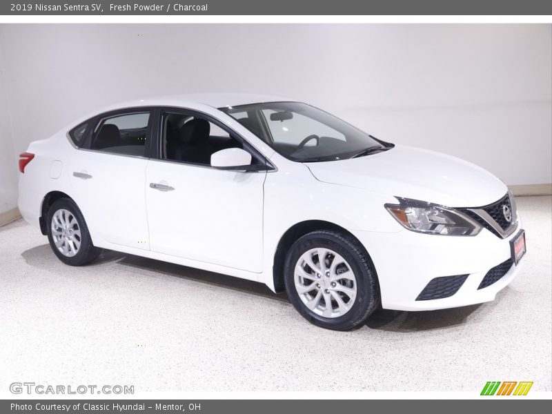Fresh Powder / Charcoal 2019 Nissan Sentra SV