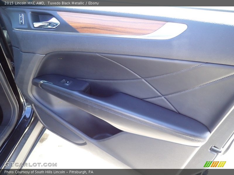 Tuxedo Black Metallic / Ebony 2015 Lincoln MKC AWD