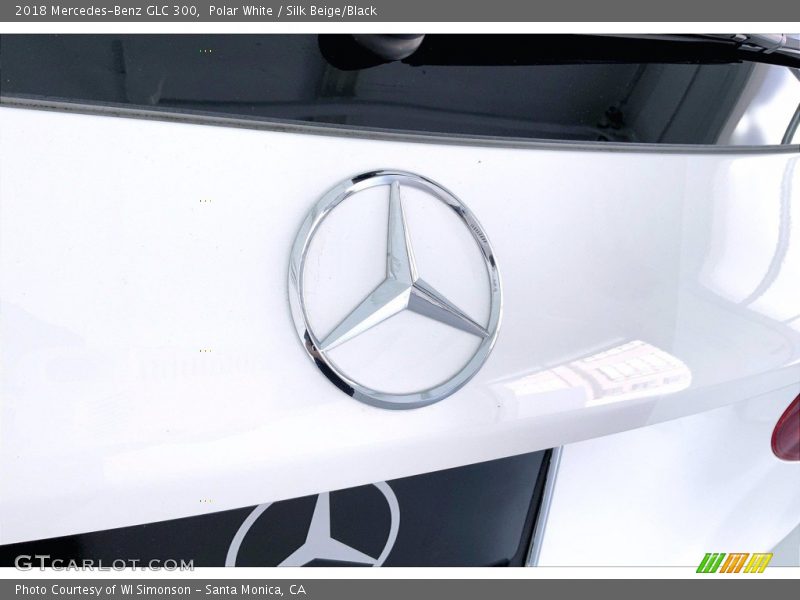 Polar White / Silk Beige/Black 2018 Mercedes-Benz GLC 300