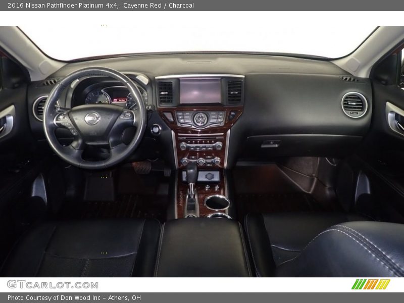 Cayenne Red / Charcoal 2016 Nissan Pathfinder Platinum 4x4