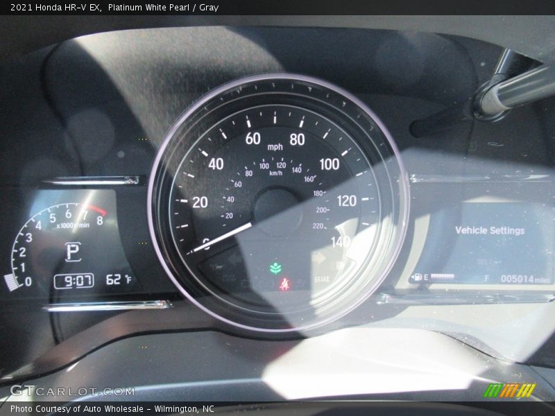 Platinum White Pearl / Gray 2021 Honda HR-V EX