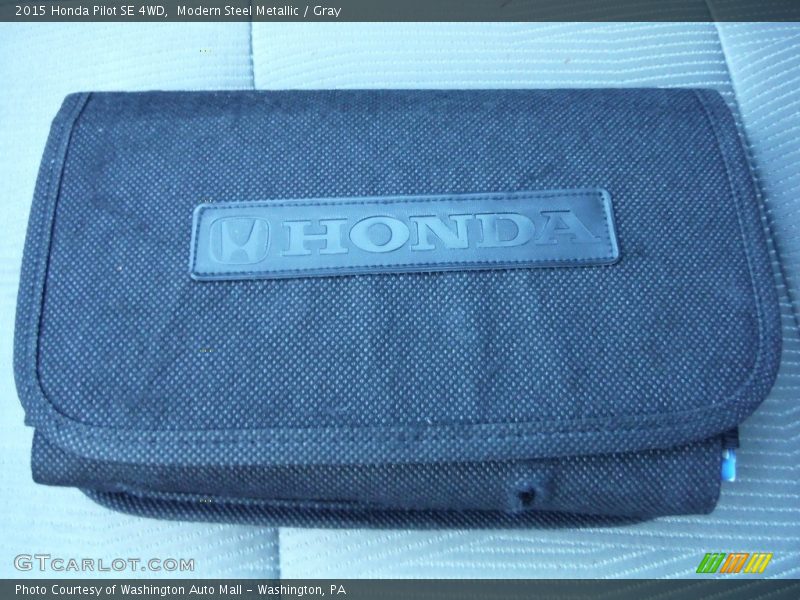 Modern Steel Metallic / Gray 2015 Honda Pilot SE 4WD