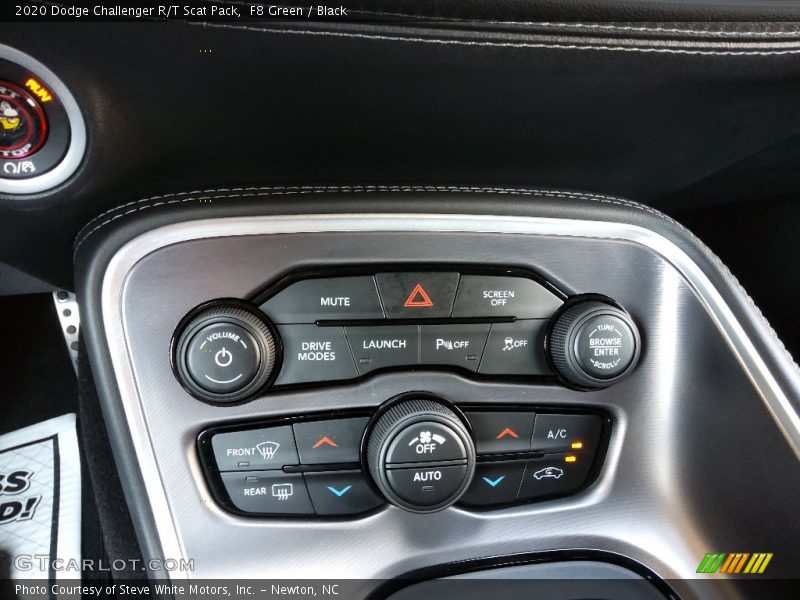 Controls of 2020 Challenger R/T Scat Pack