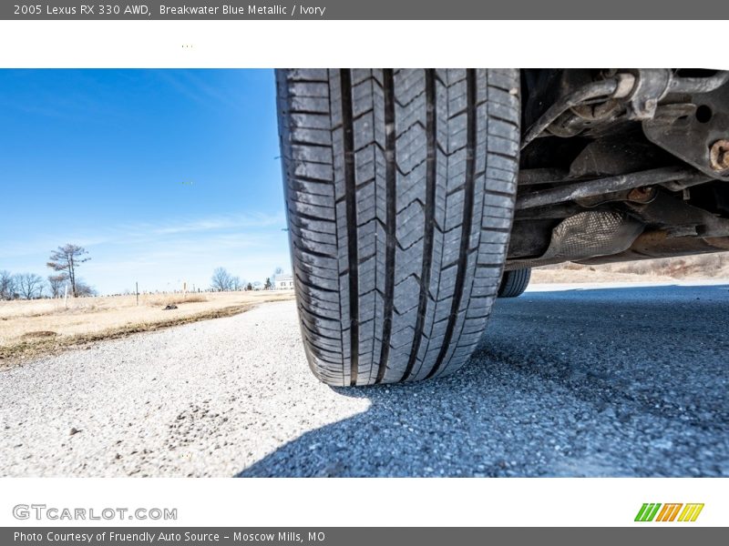 Breakwater Blue Metallic / Ivory 2005 Lexus RX 330 AWD