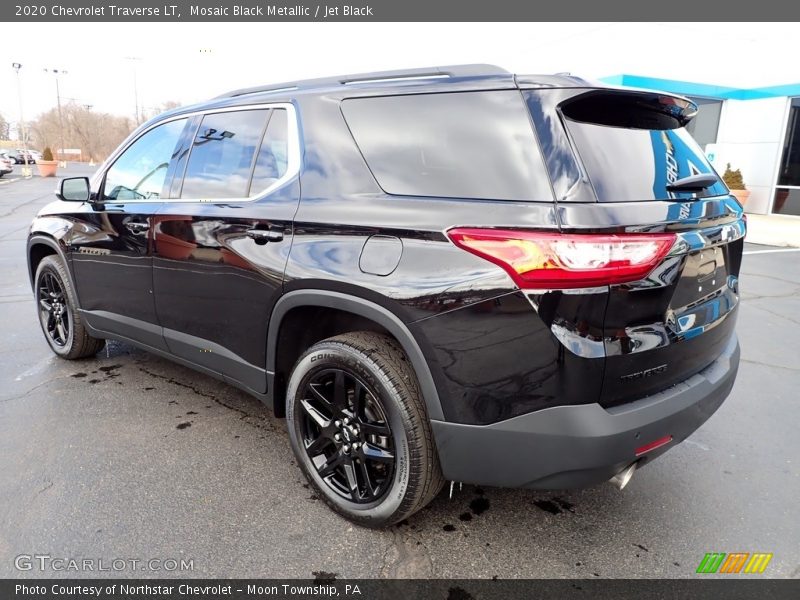 Mosaic Black Metallic / Jet Black 2020 Chevrolet Traverse LT