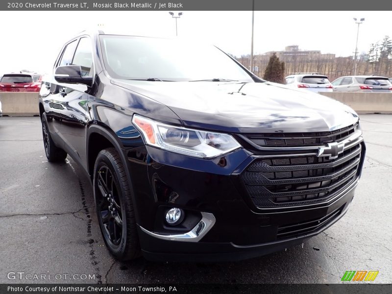 Mosaic Black Metallic / Jet Black 2020 Chevrolet Traverse LT