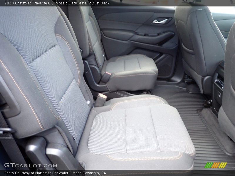 Mosaic Black Metallic / Jet Black 2020 Chevrolet Traverse LT