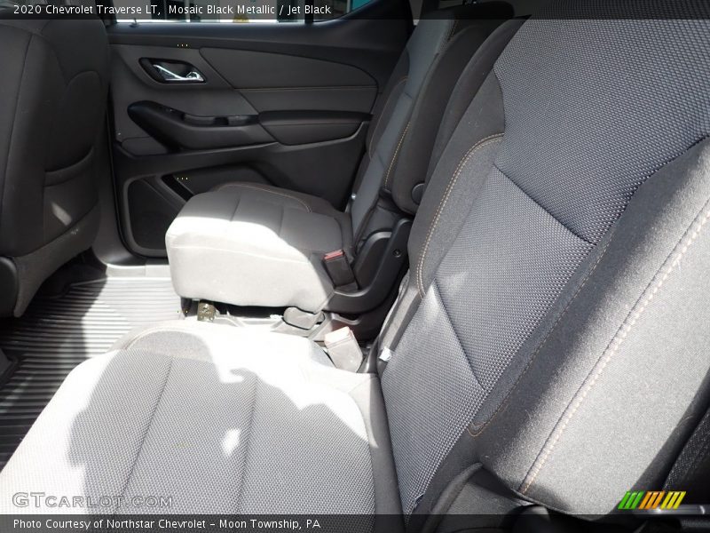 Mosaic Black Metallic / Jet Black 2020 Chevrolet Traverse LT