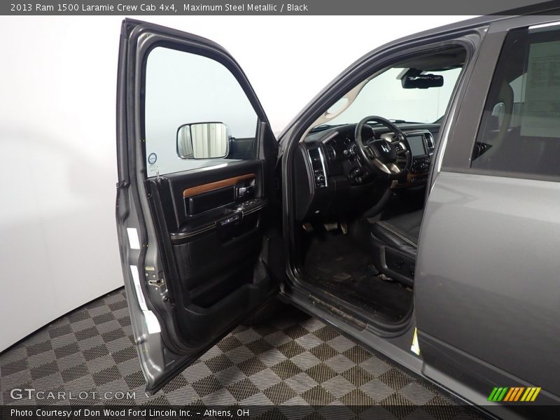 Maximum Steel Metallic / Black 2013 Ram 1500 Laramie Crew Cab 4x4