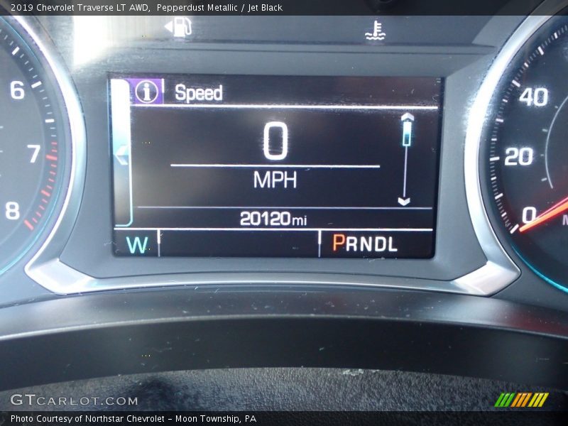 Pepperdust Metallic / Jet Black 2019 Chevrolet Traverse LT AWD