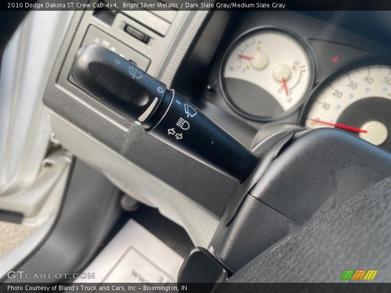 Controls of 2010 Dakota ST Crew Cab 4x4